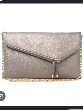 Urban Expressions Stella Clutch Purse NWT Silver With Gold Chain